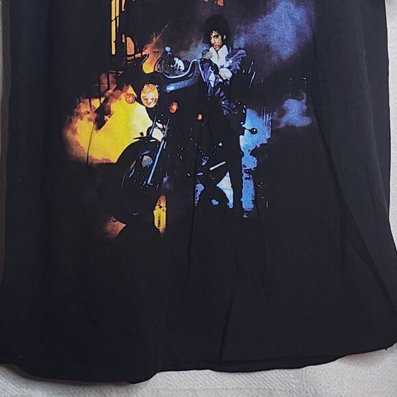 The Prince Estate Official and Approved Prince Purple Rain Cover T-Shirt Size M - Picture 3 of 16